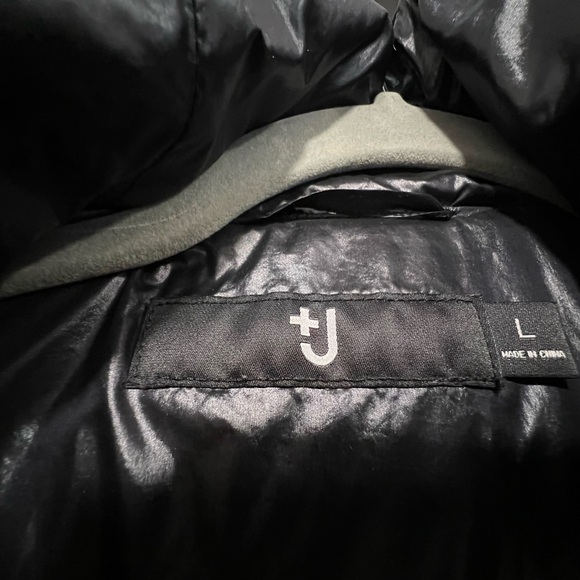 Uniqlo Brown Puffer Coat - Picture 3 of 4